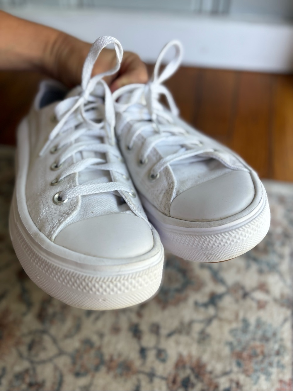 Women’s Lowtop Platform Converse White Canvas Size 8 - Picture 4 of 8